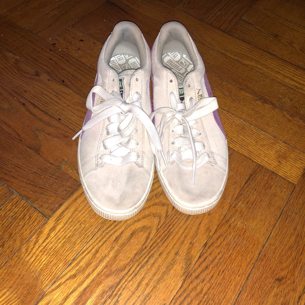 Puma Medium Grey and Fuchsia Sneakers